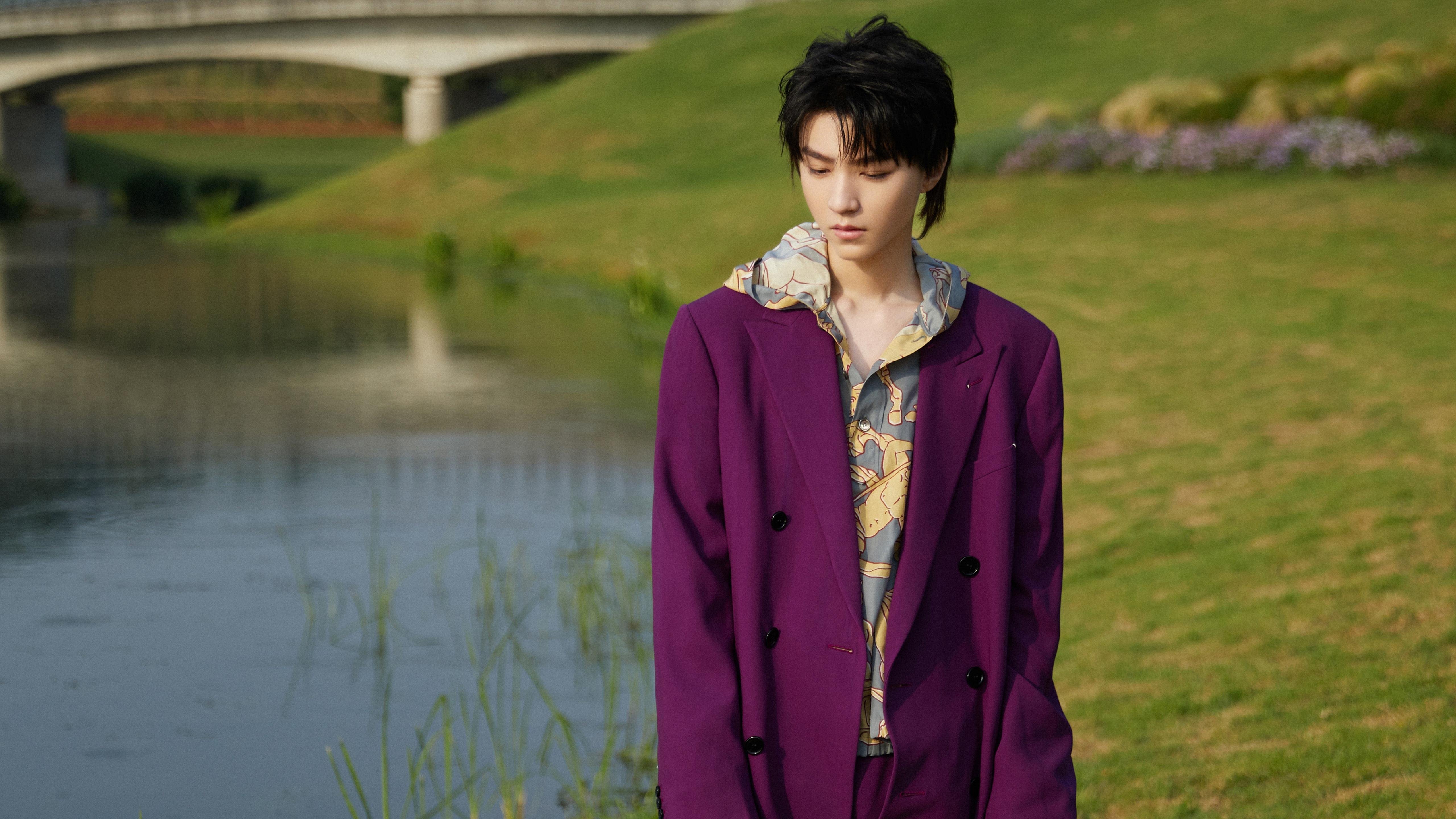 _天空自行车：飞跃云端的运动激情_，每天空中自行车