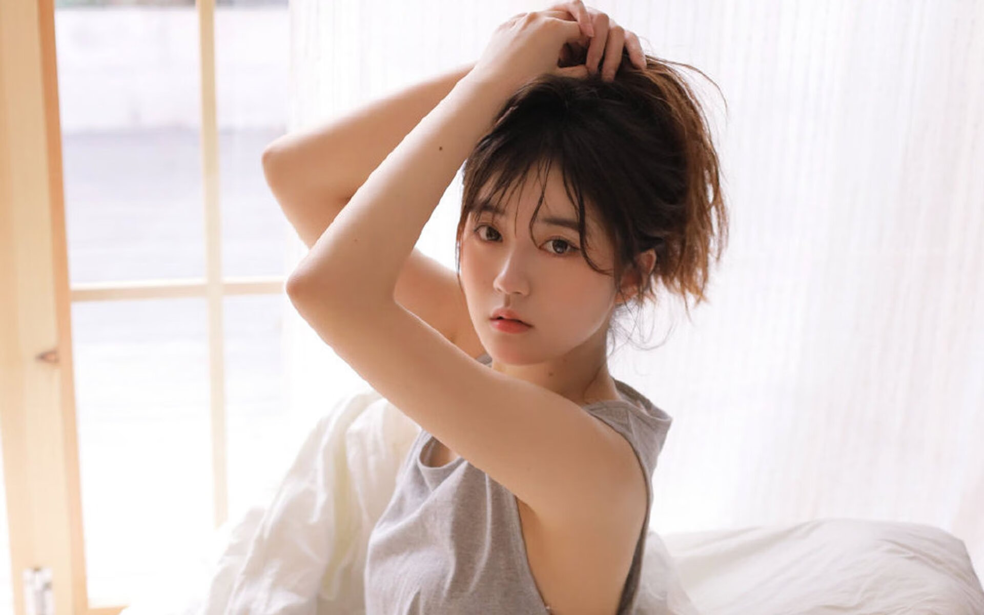 欧洲足球盛宴继续燃烧,队伍展现团结力量,看一下欧洲足球